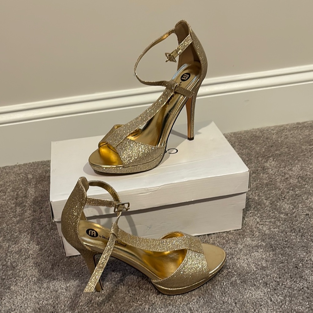 Elegant Gold High Heel Sandals